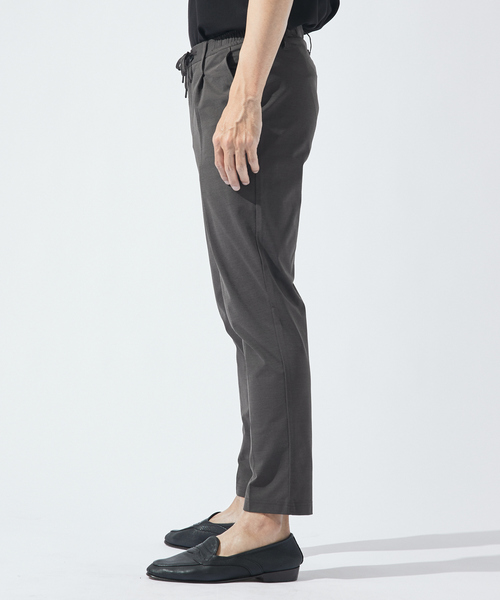 ABAHOUSE GRAY(アバハウスグレイ)の「【セットアップ対応/接触冷感】ハイブリット リラックス スラックス(スラックス・メンズ・グレー/ブラック/ネイビー/ライトグレー/モカ/ダークブラウン・46/48/50/52)」の8枚目の写真