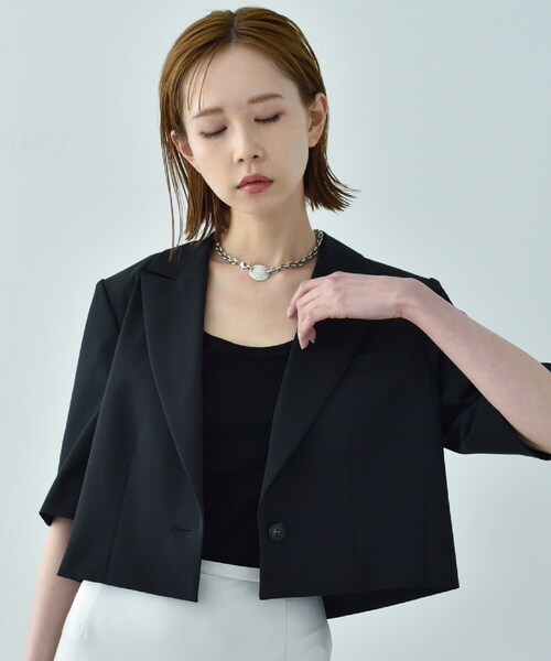 CODE A（コードエー）の「cropped jacket（テーラードジャケット・レディース・ブラック/ナチュラル/サンドベージュ・00）」の6枚目の写真