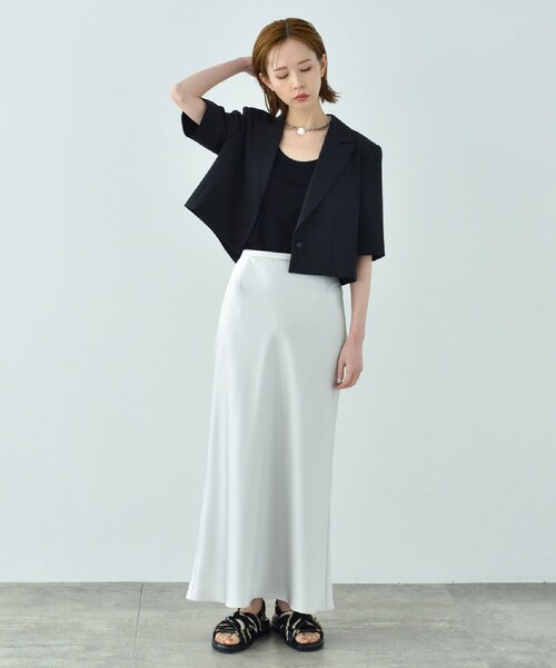 CODE A（コードエー）の「cropped jacket（テーラードジャケット・レディース・ブラック/ナチュラル/サンドベージュ・00）」の7枚目の写真