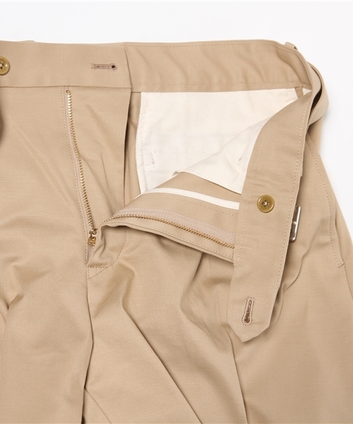 EDIFICE（エディフィス）の「◇ハイカウントギャバベルトショーツ（その他パンツ・メンズ・ホワイト/ベージュ・44/48/46）」の4枚目の写真