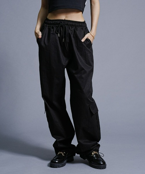 ムラサキスポーツ（ムラサキスポーツ）の「【ムラサキスポーツ限定】KOREA コリア/コットンワイドカーゴパンツ K-BELPOST3F26（カーゴパンツ・レディース・ブラック/グレイッシュブルー/スモークピンク・FREE）」の10枚目の写真