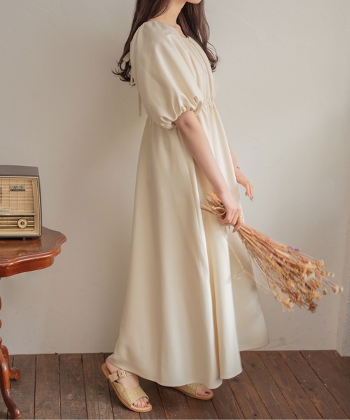 Ambre Neige(アンブルネージュ)の「ギャザーバックリボンワンピース/【WEB/EC限定商品】(ワンピース・レディース・モカ/ブラック/アイボリー・FREE)」の20枚目の写真