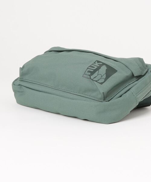 INUK（イヌーク）の「【INUK】FANNY PACK（ボディバッグ/ウエストポーチ・レディース・ブラウン系その他/グリーン系その他・ONE SIZE）」の4枚目の写真