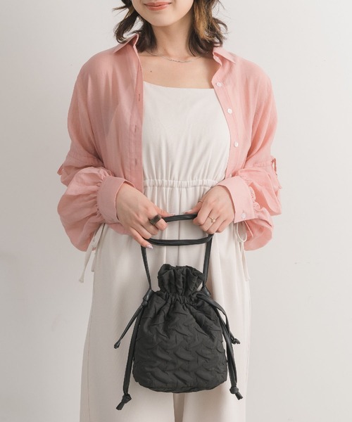 RETRO GIRL(レトロガール)の「ポコポコ巾着ショルダーBAG(ショルダーバッグ・レディース・ベージュ/ブラック/アイボリー・FREE)」の7枚目の写真