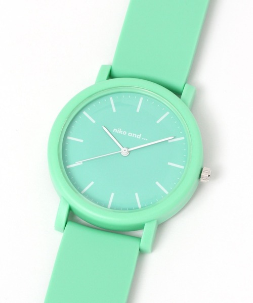 niko and...(ニコアンド)の「パステルカラーウォッチ(アナログ腕時計・レディース・ピンク/グリーン/アイボリー/ブラック/モカ/パープル/ブルー/マスタード・0)」の4枚目の写真