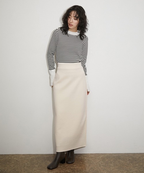 ADAM ET ROPE'（アダムエロペ）の「【サステナブル・セットアップ対応】セミフレアダンボールスカート（スカート・レディース・ブラック/キナリ/ブルー系その他4・36/38）」の20枚目の写真