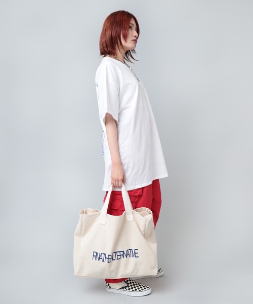 RNA（アールエヌエー）の「E4929 ＢＩＧショルダーバッグ（ショルダーバッグ・レディース・インディゴブルー/キナリ・FREE）」の8枚目の写真