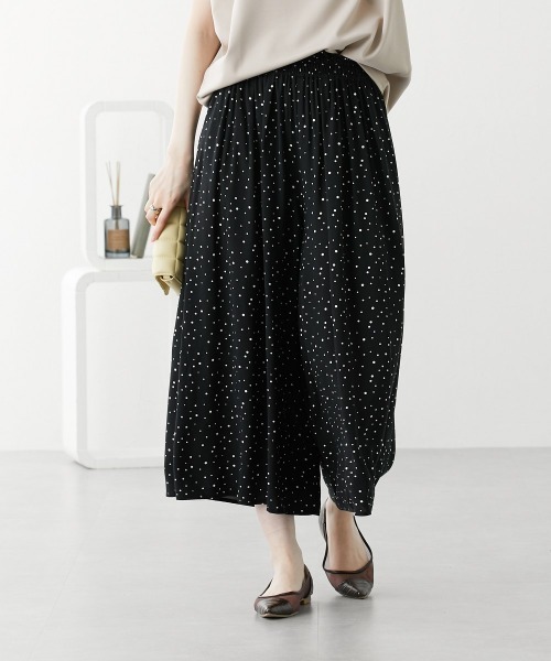 nissen（ニッセン）の「【接触冷感】ふんわりスカート見えパンツ（その他パンツ・レディース・ネイビー/マスタード/ブラック系その他/ブラック/オレンジ/グリーン/オレンジ系その他/グリーン系その他/ブラック系その他2/ネイビー系1・L/M/LL/S）」の11枚目の写真