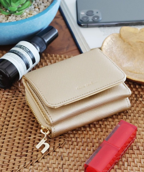 niko and...(ニコアンド)の「オリジナルロゴ三つ折り財布(財布・レディース・ライトブルー/ベージュ/梅/ナチュラル/ブラック/その他2/その他1/レッド/グレー/ゴールド/その他4/グリーン/その他3/シルバー/レッド系その他/その他5/グリーン系その他/ブラック系その他/ダークグレー/ライトベージュ・0)」の15枚目の写真