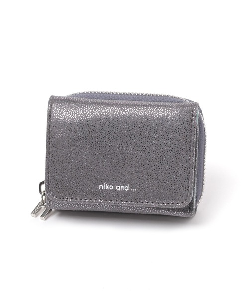 niko and...(ニコアンド)の「オリジナルロゴ三つ折り財布(財布・レディース・ライトブルー/ベージュ/梅/ナチュラル/ブラック/その他2/その他1/レッド/グレー/ゴールド/その他4/グリーン/その他3/シルバー/レッド系その他/その他5/グリーン系その他/ブラック系その他/ダークグレー/ライトベージュ・0)」の5枚目の写真