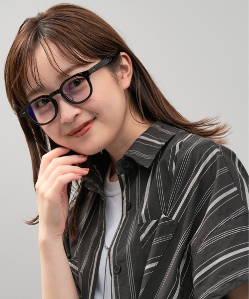 Zoff（ゾフ）の「【WEB限定】ウェリントン型PCメガネ｜ブルーライトカット｜33%カットブルーライトカットレンズ｜太縁｜黒縁｜ユニセックス｜CLASSIC（メガネ・レディース・ブラウン/ブラック・FREE）」の22枚目の写真