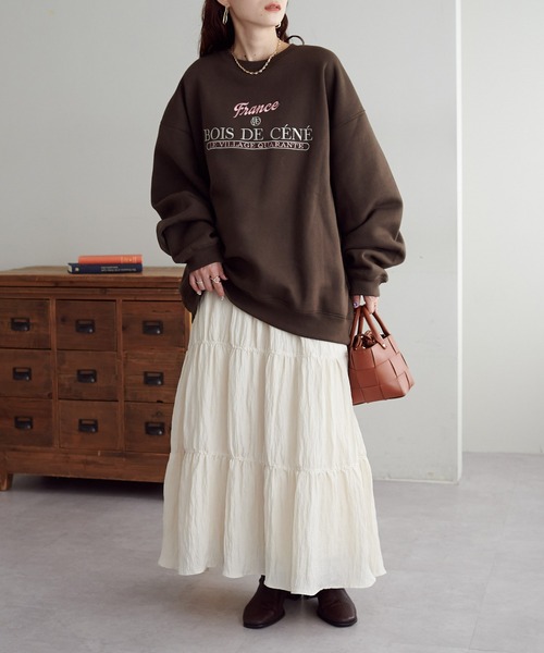 DISCOAT(ディスコート)の「【ユニセックス】BOISE刺繍ロゴスウェット《WEB限定》(スウェット・レディース・ブラウン/ブラック/ライトベージュ・FREE)」の4枚目の写真