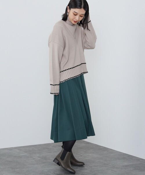 BEAMS HEART(ビームスハート)の「BEAMS HEART / Vネックニット × リブケープ セット【セットアイテム】(ニット/セーター・レディース・ブルー/ブラウン/ナチュラル・FREE)」の4枚目の写真