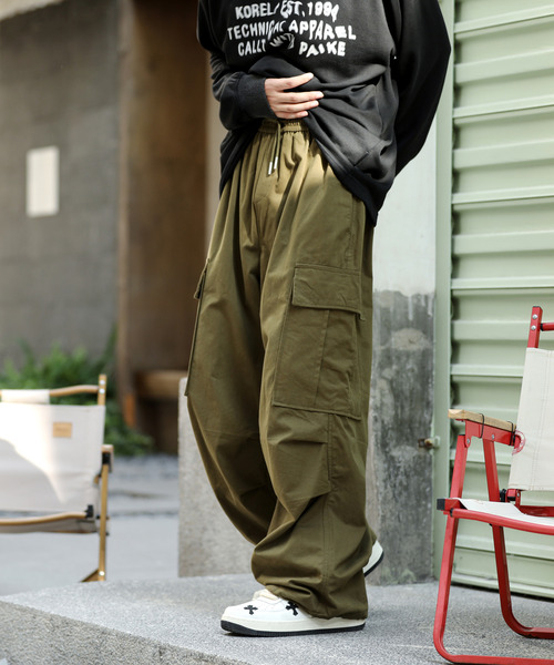 neos(ネオス)の「【neos -addictive design-】ルーズシルエット フラップポケット カラー パラシュート ワイド カーゴ パンツ(カーゴパンツ・メンズ・ブラウン/カーキ/パープル/グレー/ベージュ/ブラック・X-LARGE/LARGE/MEDIUM)」の9枚目の写真