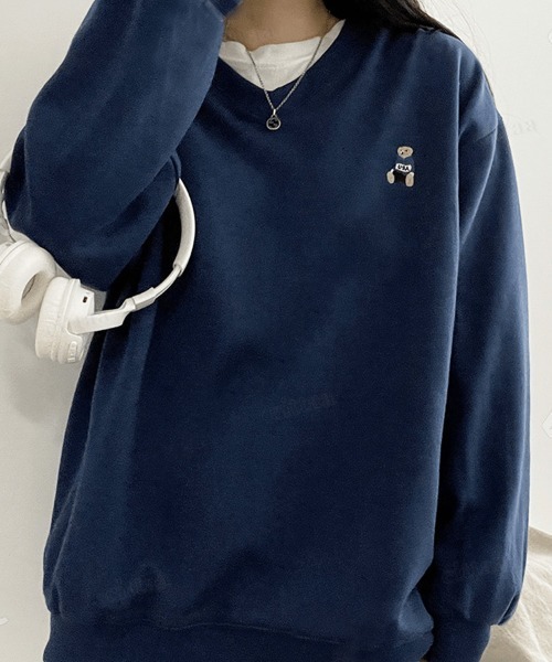 Dalfwin(ダールフィン)の「【2タイプ&裏起毛あり・ナシから選べる】韓国ファッション テディベア刺繍デザイン Uネック・Vネックオーバーサイズスウェットトレーナー(スウェット・レディース・グレー/ブラウン/ブルー/オートミール/グレー系2/ブルー系2/ベージュ系2/ブラウン系2/ホワイト系その他2/ブラック系その他2/グレー系その他2・FREE/フリー)」の21枚目の写真