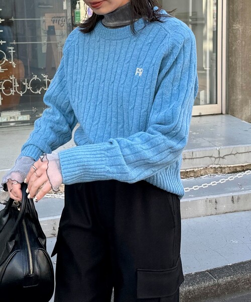 fredy emue（フレディエミュ）の「ケーブル柄刺繍入りプルオーバーニット（ニット/セーター・レディース・ライトグリーン/ピンク/ネイビー/オフホワイト/ライトグレー/ブルー/ベビーピンク・38）」の5枚目の写真