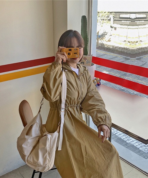MILAE(ミレ)の「ウエストマークロングワンピース(ワンピース・レディース・カーキ/グリーン/グレー/ブラック・FREE)」の21枚目の写真