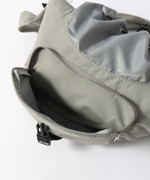 B.C STOCK（ベーセーストック）の「【fellowww / フェロー】別注 ボディバッグ（ショルダーバッグ・メンズ・ベージュ/ブラック/グリーン/チャコールグレー・FREE）」の10枚目の写真