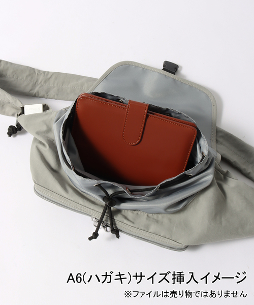 B.C STOCK（ベーセーストック）の「【fellowww / フェロー】別注 ボディバッグ（ショルダーバッグ・メンズ・ベージュ/ブラック/グリーン/チャコールグレー・FREE）」の12枚目の写真