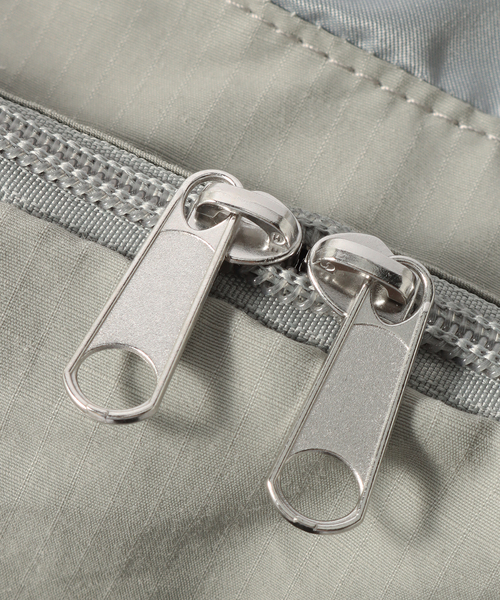 B.C STOCK（ベーセーストック）の「【fellowww / フェロー】別注 ボディバッグ（ショルダーバッグ・メンズ・ベージュ/ブラック/グリーン/チャコールグレー・FREE）」の18枚目の写真