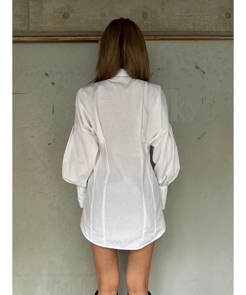 EGOIST（エゴイスト）の「ウエストタックデザインロングカフスシャツ（シャツ/ブラウス・レディース・ブラック/ホワイト・FREE）」の6枚目の写真