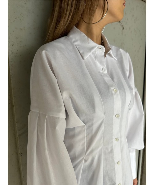 EGOIST（エゴイスト）の「ウエストタックデザインロングカフスシャツ（シャツ/ブラウス・レディース・ブラック/ホワイト・FREE）」の7枚目の写真