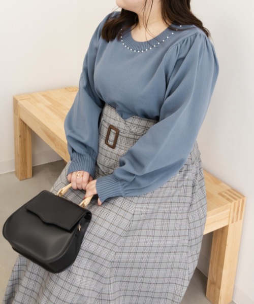 CLETTE(クレット)の「パール使いスポンジニット(ニット/セーター・レディース・ラベンダー/ブラック/ブルー・LL/3L/4L)」の13枚目の写真