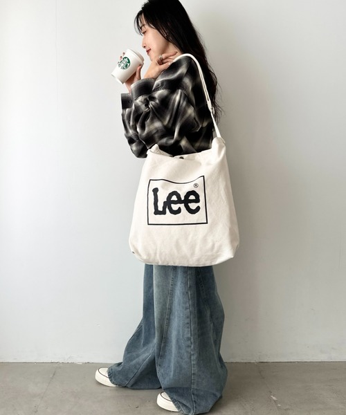 Lee(リー)の「Lee/リー キャンバス ビッグ2WAY トートバッグ(トートバッグ・レディース・ホワイト/ブラウン/ネイビー/インディゴブルー/グレー/ブルー/カーキ/オリーブ/ブラック・FREE)」の13枚目の写真