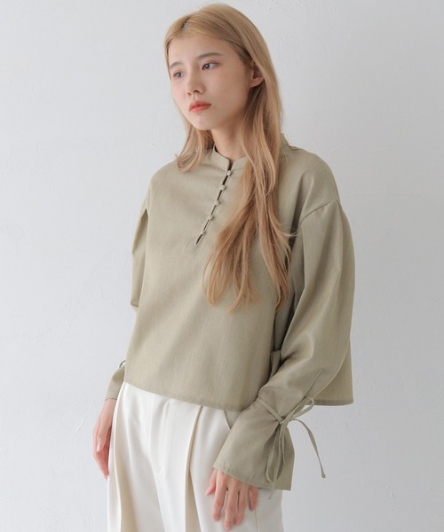 CLEIO（クレイオ）の「【CLEIO】袖リボンタックブラウス/SLEEVE TUCK BLOUSE/980-11616（シャツ/ブラウス・レディース・グレー/アイボリー/ベージュ・FREE）」の3枚目の写真