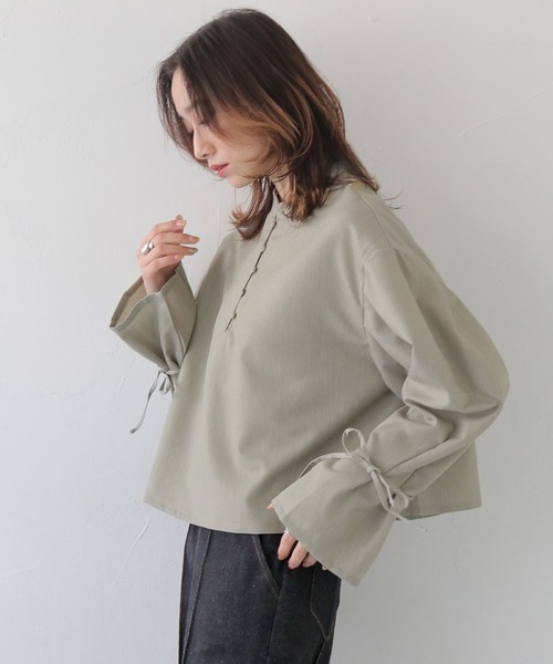 CLEIO（クレイオ）の「【CLEIO】袖リボンタックブラウス/SLEEVE TUCK BLOUSE/980-11616（シャツ/ブラウス・レディース・グレー/アイボリー/ベージュ・FREE）」の2枚目の写真