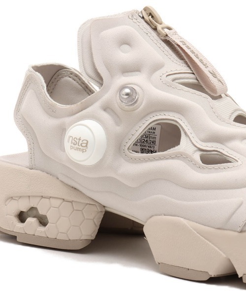 Reebok（リーボック）の「Reebok INSTAPUMP FURY SANDAL ZIP / リーボック インスタポンプフューリー サンダル ジップ（サンダル・レディース・ベージュ・23.0cm/24.0cm/25.0cm/26.0cm/22.0cm）」の9枚目の写真