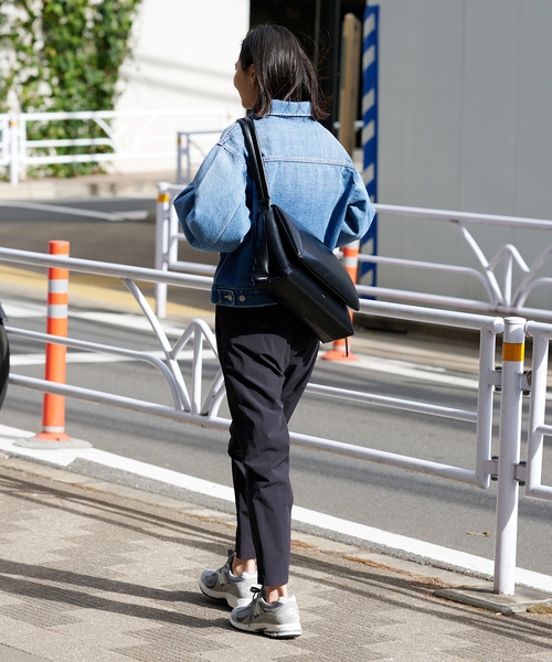 JOURNAL STANDARD（ジャーナルスタンダード）の「《追加》ナイロンストレッチパンツ（その他パンツ・レディース・ベージュ/ブラック/カーキ/ブルー・34/36/38/40）」の5枚目の写真