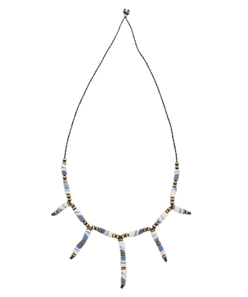 BEAMS(ビームス)の「BEAMS / サンシェイプ ビーズ ネックレス(ネックレス・メンズ・ブルー・ONE SIZE)」の1枚目の写真