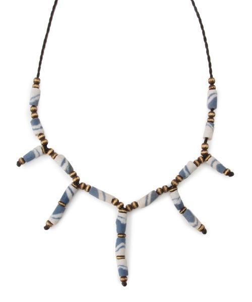 BEAMS(ビームス)の「BEAMS / サンシェイプ ビーズ ネックレス(ネックレス・メンズ・ブルー・ONE SIZE)」の2枚目の写真