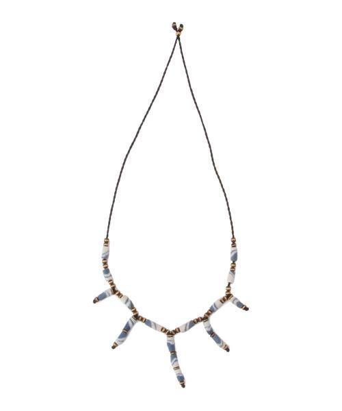 BEAMS(ビームス)の「BEAMS / サンシェイプ ビーズ ネックレス(ネックレス・メンズ・ブルー・ONE SIZE)」の3枚目の写真