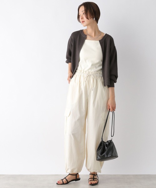 LEPSIM（レプシィム）の「フェイクレザーミニ巾着　105144（ショルダーバッグ・レディース・シルバー/ライトイエロー/ブラック・ONE SIZE）」の4枚目の写真