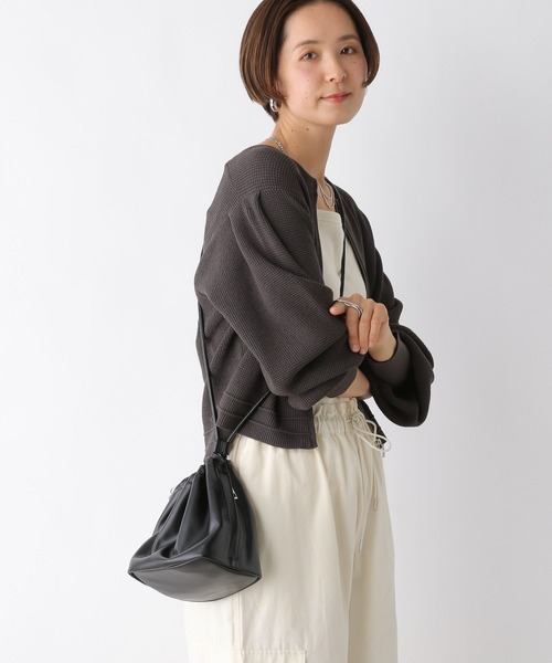 LEPSIM（レプシィム）の「フェイクレザーミニ巾着　105144（ショルダーバッグ・レディース・シルバー/ライトイエロー/ブラック・ONE SIZE）」の6枚目の写真