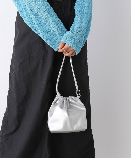 LEPSIM（レプシィム）の「フェイクレザーミニ巾着　105144（ショルダーバッグ・レディース・シルバー/ライトイエロー/ブラック・ONE SIZE）」の15枚目の写真