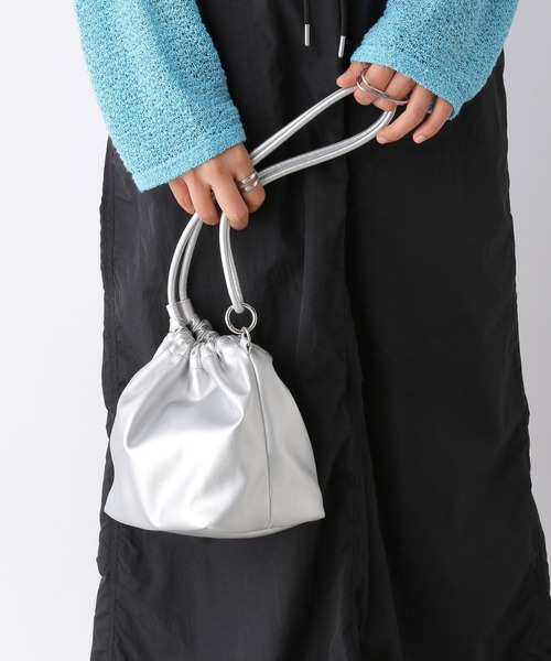 LEPSIM（レプシィム）の「フェイクレザーミニ巾着　105144（ショルダーバッグ・レディース・シルバー/ライトイエロー/ブラック・ONE SIZE）」の16枚目の写真