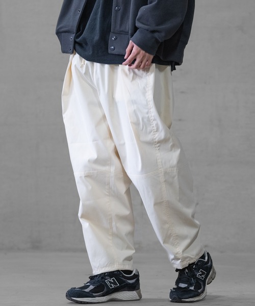 JOHN'S CLOSET(ジョンズクローゼット)の「【t】ナチュラルストレッチ裾ドローコード バルーンワイドパンツ(スラックス・メンズ・ブラック/カーキ/マスタード/ロイヤルブルー/ホワイト/ブラウン/グリーン・X-LARGE/MEDIUM/LARGE)」の11枚目の写真