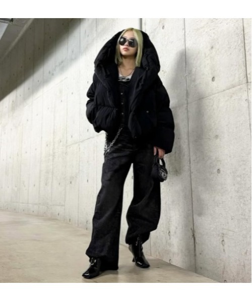 DIESEL（ディーゼル）の「レディース ミニショルダーバッグ 1DR XS（ショルダーバッグ・レディース・カーキ/ブラック/ホワイト・UNI）」の22枚目の写真