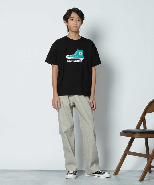 CONVERSE(コンバース)の「【CONVERSE】シューズ刺繍 Tシャツ(Tシャツ/カットソー・キッズ・ブラック/オフホワイト/グリーン・120/130/140/150/160)」の4枚目の写真