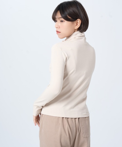 ROCOCO(ロココ)の「ソフトタッチタートルカットソー(Tシャツ/カットソー・レディース・クリーム/ブラック/ベージュ/オレンジ・M~L)」の19枚目の写真
