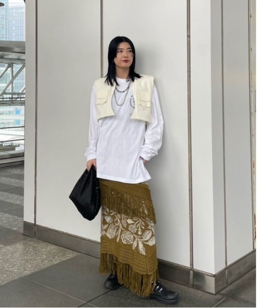 Ameri(アメリ)の「RUG JACQUARD KNIT SKIRT(スカート・レディース・カーキ/ブラック/ターコイズブルー・MEDIUM/SMALL)」の17枚目の写真