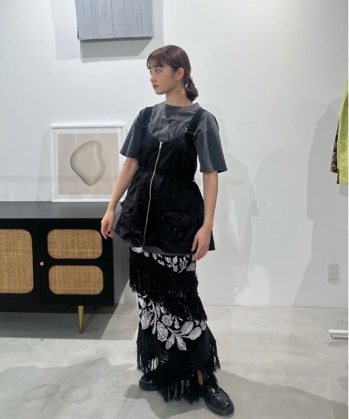 Ameri(アメリ)の「RUG JACQUARD KNIT SKIRT(スカート・レディース・カーキ/ブラック/ターコイズブルー・MEDIUM/SMALL)」の13枚目の写真