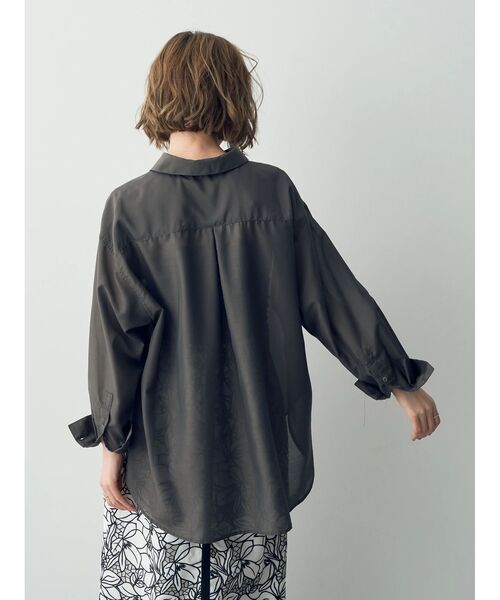 YECCA VECCA（イェッカヴェッカ）の「サイドスリットシアーシャツ（シャツ/ブラウス・レディース・チャコールグレー/アイボリー/サーモンピンク・FREE）」の12枚目の写真