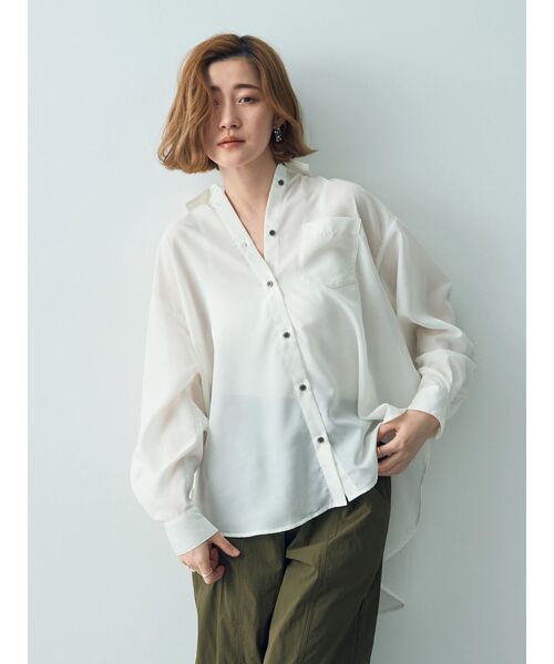 YECCA VECCA（イェッカヴェッカ）の「サイドスリットシアーシャツ（シャツ/ブラウス・レディース・チャコールグレー/アイボリー/サーモンピンク・FREE）」の18枚目の写真