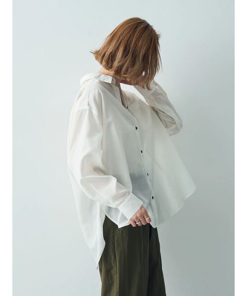 YECCA VECCA（イェッカヴェッカ）の「サイドスリットシアーシャツ（シャツ/ブラウス・レディース・チャコールグレー/アイボリー/サーモンピンク・FREE）」の20枚目の写真