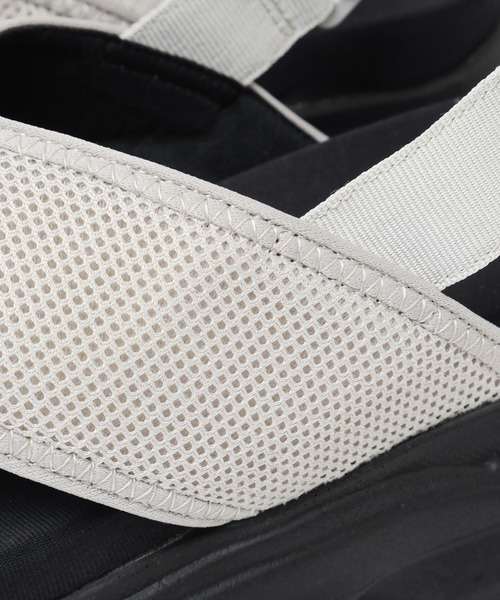 LEPSIM(レプシィム)の「クロスボリュームサンダル 118534(サンダル・レディース・アイボリー/ブラック/チャコールグレー・LARGE/MEDIUM)」の21枚目の写真