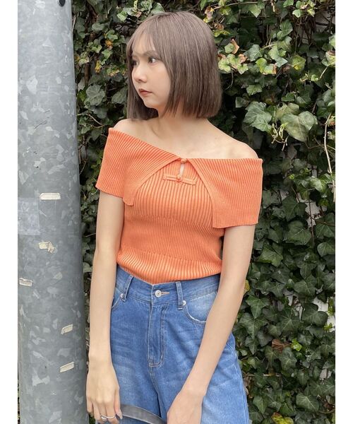 まんじゅう　【ENOF】 チャイナニット　china knit MURUA（ムルーア）の「オフショルチャイナボタンニット（ニット